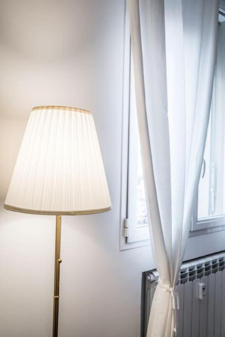 Sotto Le Due Torri 5* Apartment โบโลญญา ภายนอก รูปภาพ